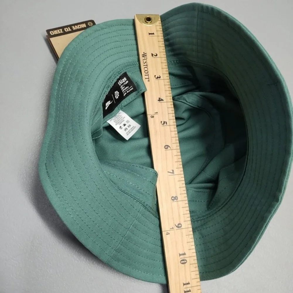 Nike Apex Futura Bucket Hat Youth One Size Hunter Green Polyester FB5648-361‎